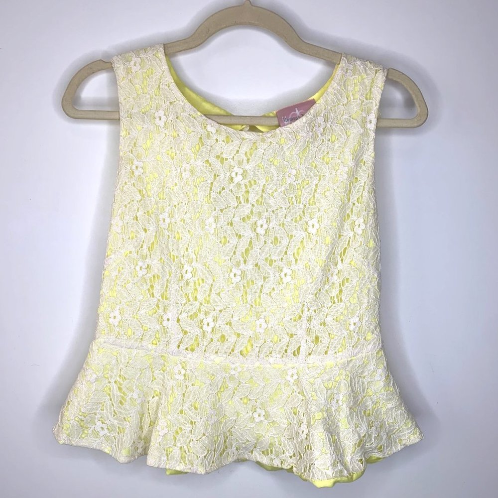 ROMEO & JULIET COUTURE Yellow‎ Peplum Top White Floral Lace Overlay Sz S/M